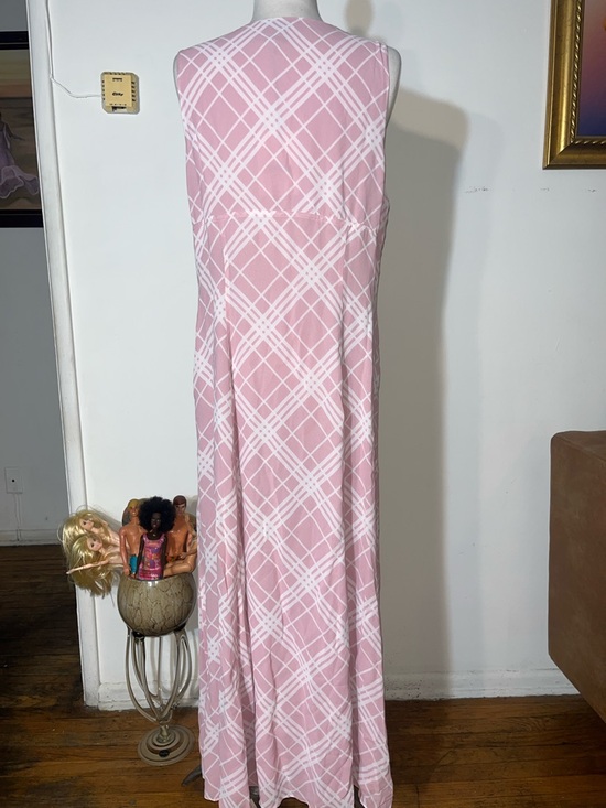 Reformation - Picture 8 of 11